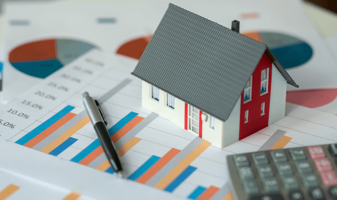 The Role of a Real Estate Lawyer in Property Transactions